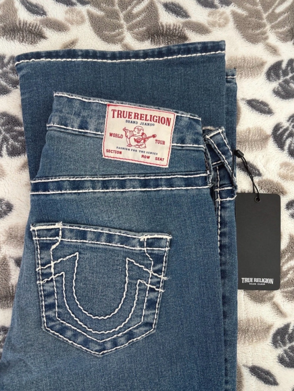 True Religion Women's Blue Skinny Jeans with signature White Stitching